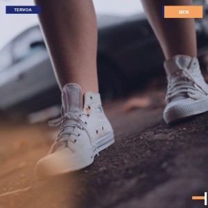 White Canvas Casual Sneakers White Canvas Casual Sneakers
